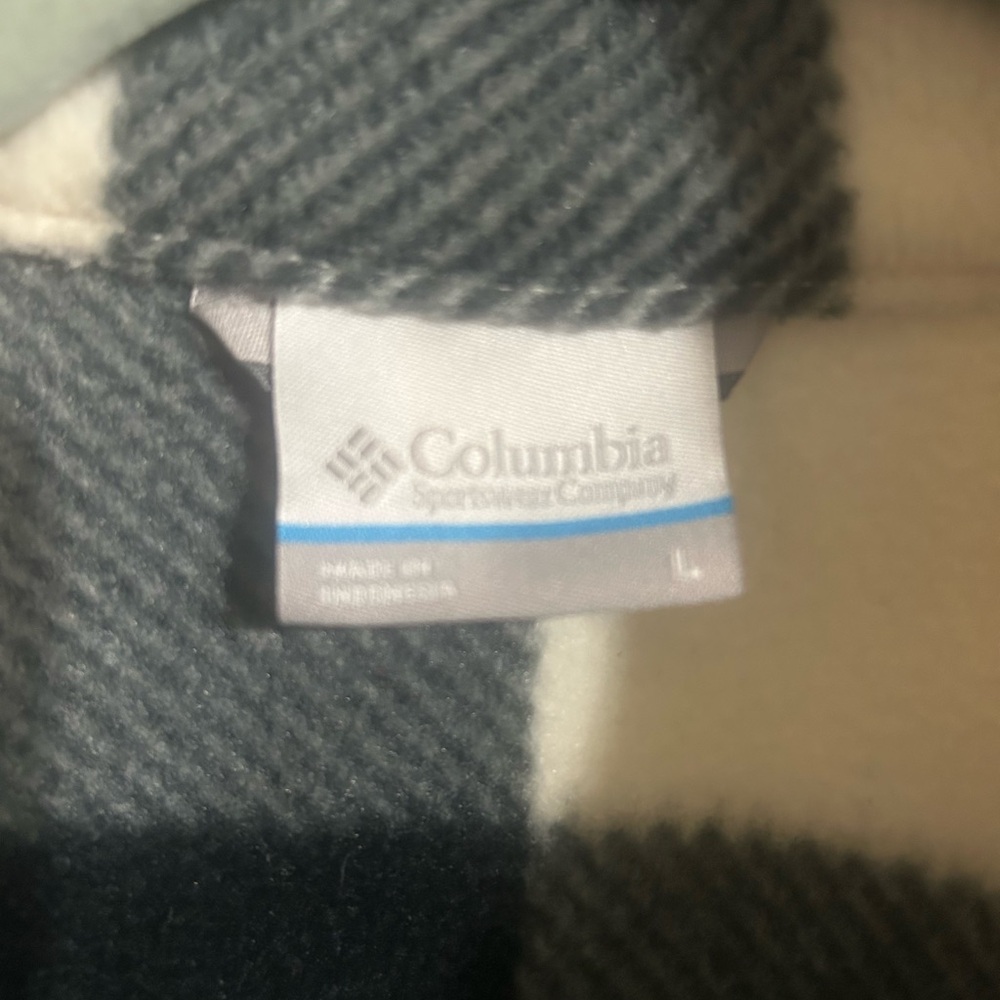 Columbia Black and White Plaid Fleece Jacket - Picture 3 of 5
